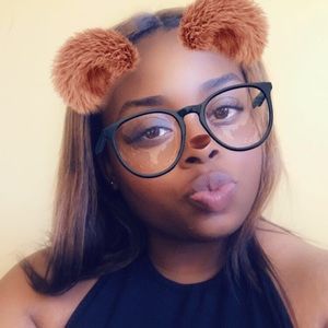 Meet your Posher, Ianna